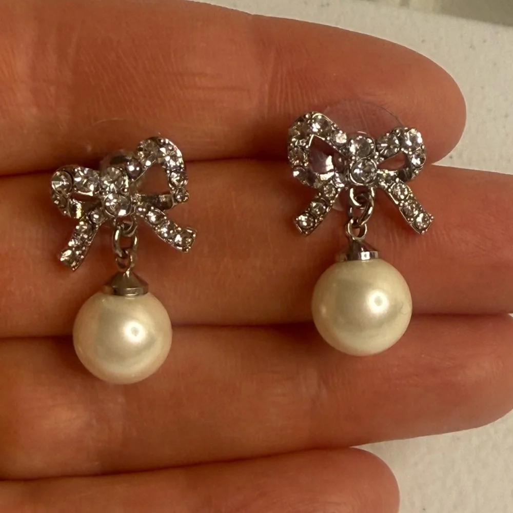 NWT Charter Club Silver Tone Bow with Drop Faux Pearl Stud Earrings - Picture 4 of 6